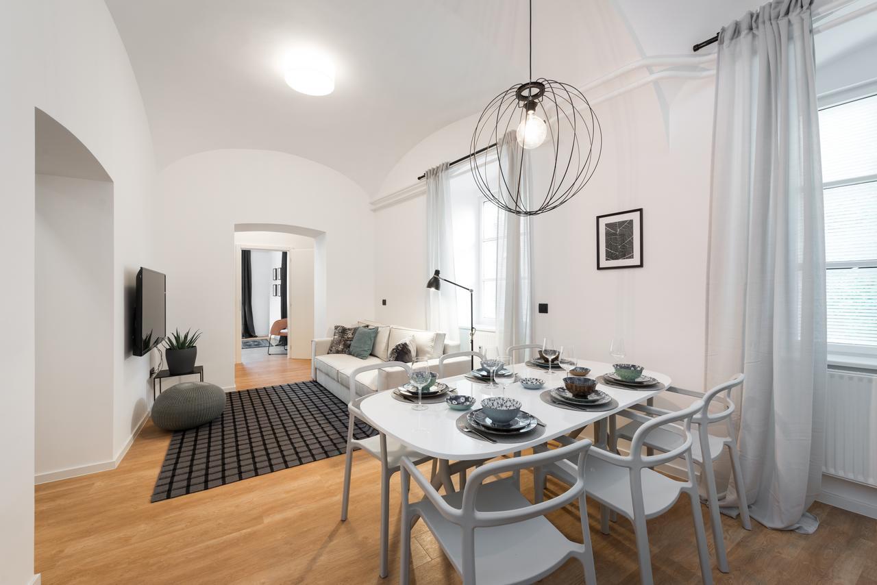 Apartments Rog Любляна Экстерьер фото